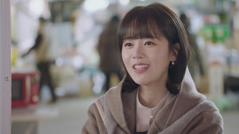 韓国ドラマ「裏切りの花束をあなたに」第1話より。