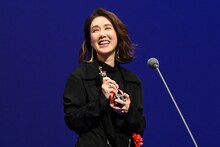 主演女優賞を受賞した筒井真理子。