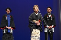 松永文庫賞（特別賞）を受賞した八丁座のスタッフたち。