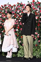 左から蒔田彩珠、窪塚愛流。