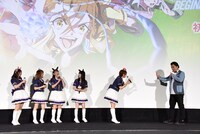「劇場版『ウマ娘 プリティーダービー 新時代の扉』」初日舞台挨拶の様子。