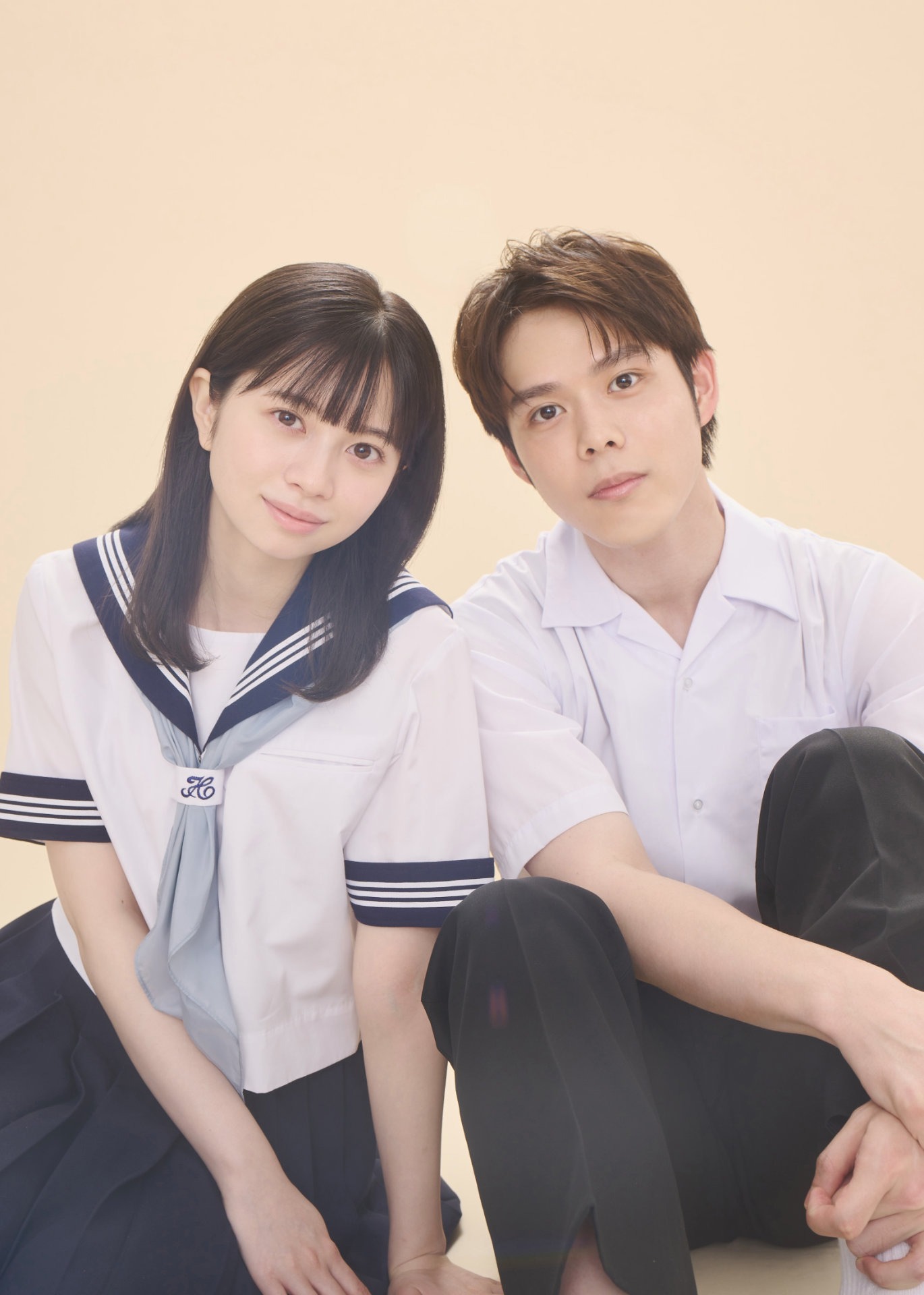 「あの子の子ども」より、川上福を演じる桜田ひより（左）と、月島宝を演じる細田佳央太（右）。