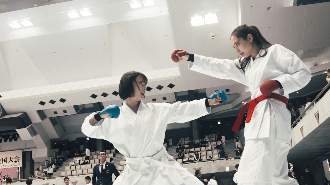 女子高校生が失ったものを取り戻す、空手アクション映画「ひとつの空」上映