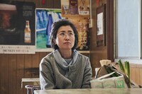 久美役の猫背椿。