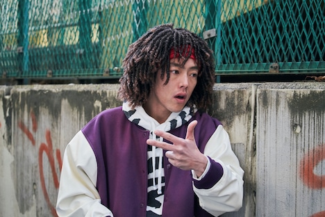 慶太役の吉村界人。