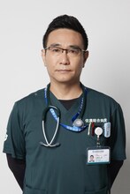 小宮山太を演じる八嶋智人。