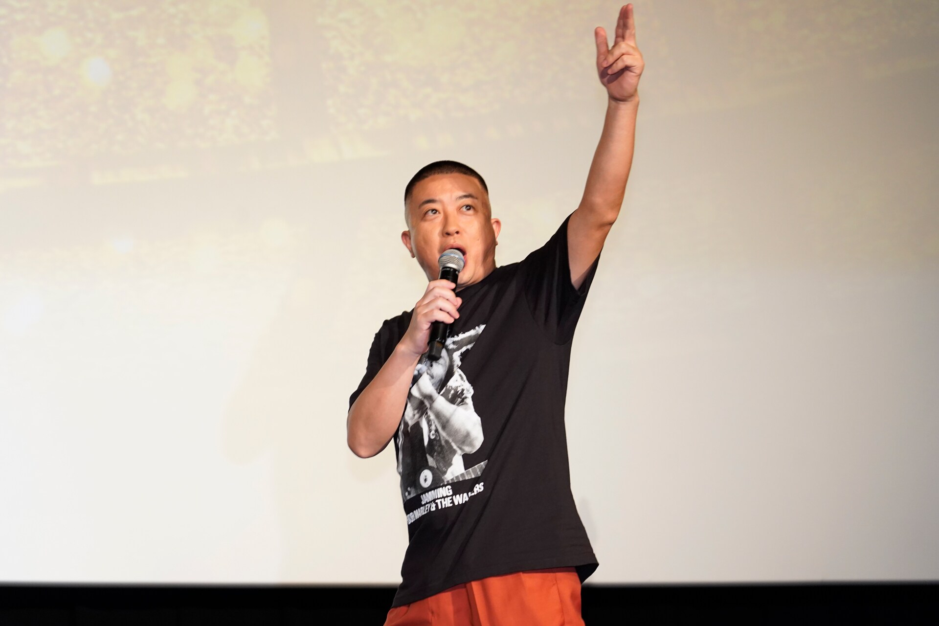 チョコプラ松尾ら「ボブ・マーリー：ONE LOVE」応援上映に登場、“強力