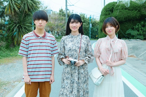 左から鈴木大洋役の竹内雄大、松田凛空役の福島彩菜、佐野晴香役の若菜みさ