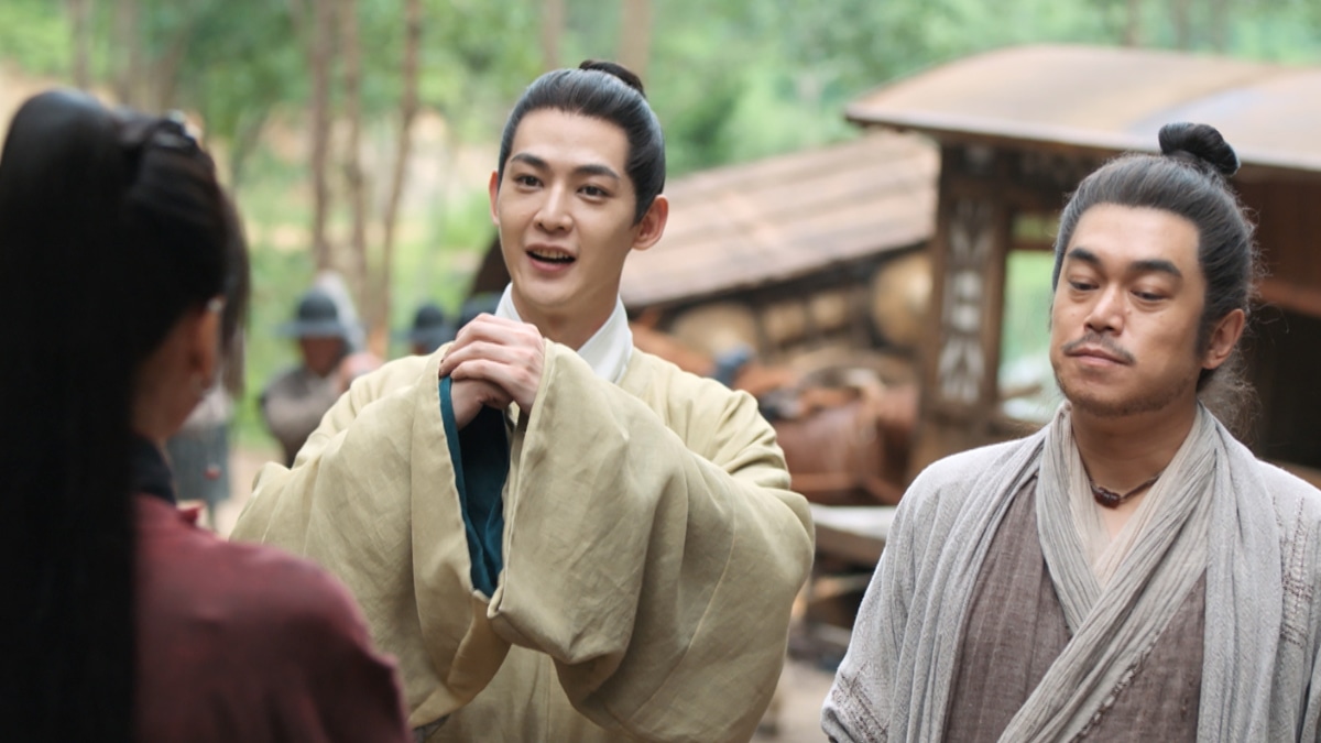 中国ドラマ「ユン・シャン伝 ～江湖 復讐の嵐～」より、タン・シャオティエン（唐暁天）演じる蘇鳴玉（中央）。