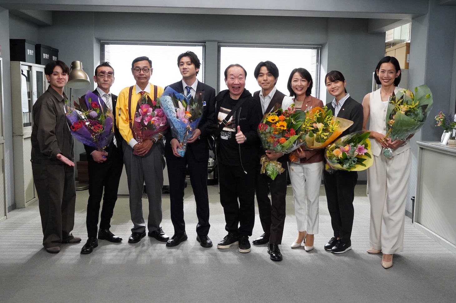 左から宮近海斗、吹越満、田口浩正、山田裕貴、中村梅雀、井ノ原快彦、羽田美智子、深川麻衣、原沙知絵。