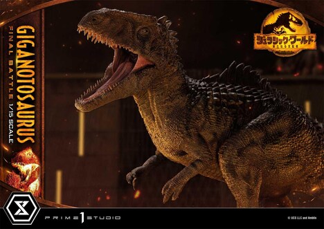 「『ジュラシック・ワールド』スタチュー展」に展示されるギガノトサウルス。