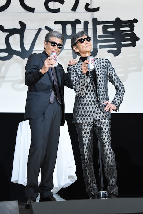 左から舘ひろし、柴田恭兵。