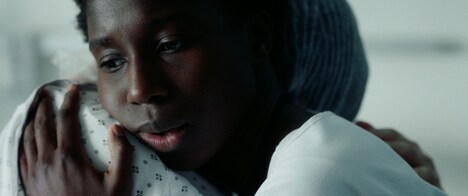 「助産師たちの夜が明ける」場面写真