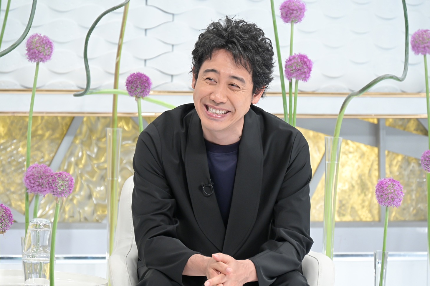 「インタビュアー林修」に出演する大泉洋。