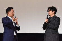 左から入江悠、稲垣吾郎。