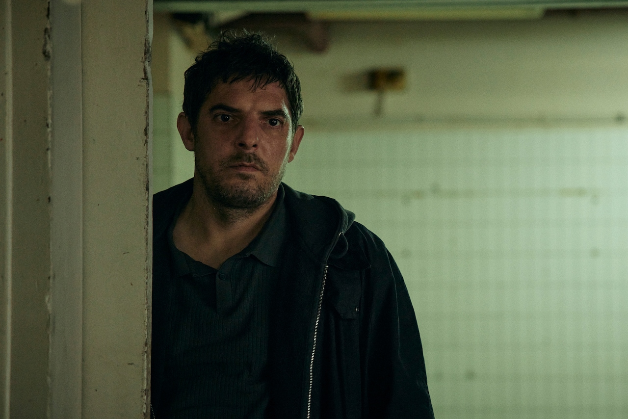 ダミアン・ボナールが復讐に燃える、黒沢清監督作「蛇の道」キャラクター映像