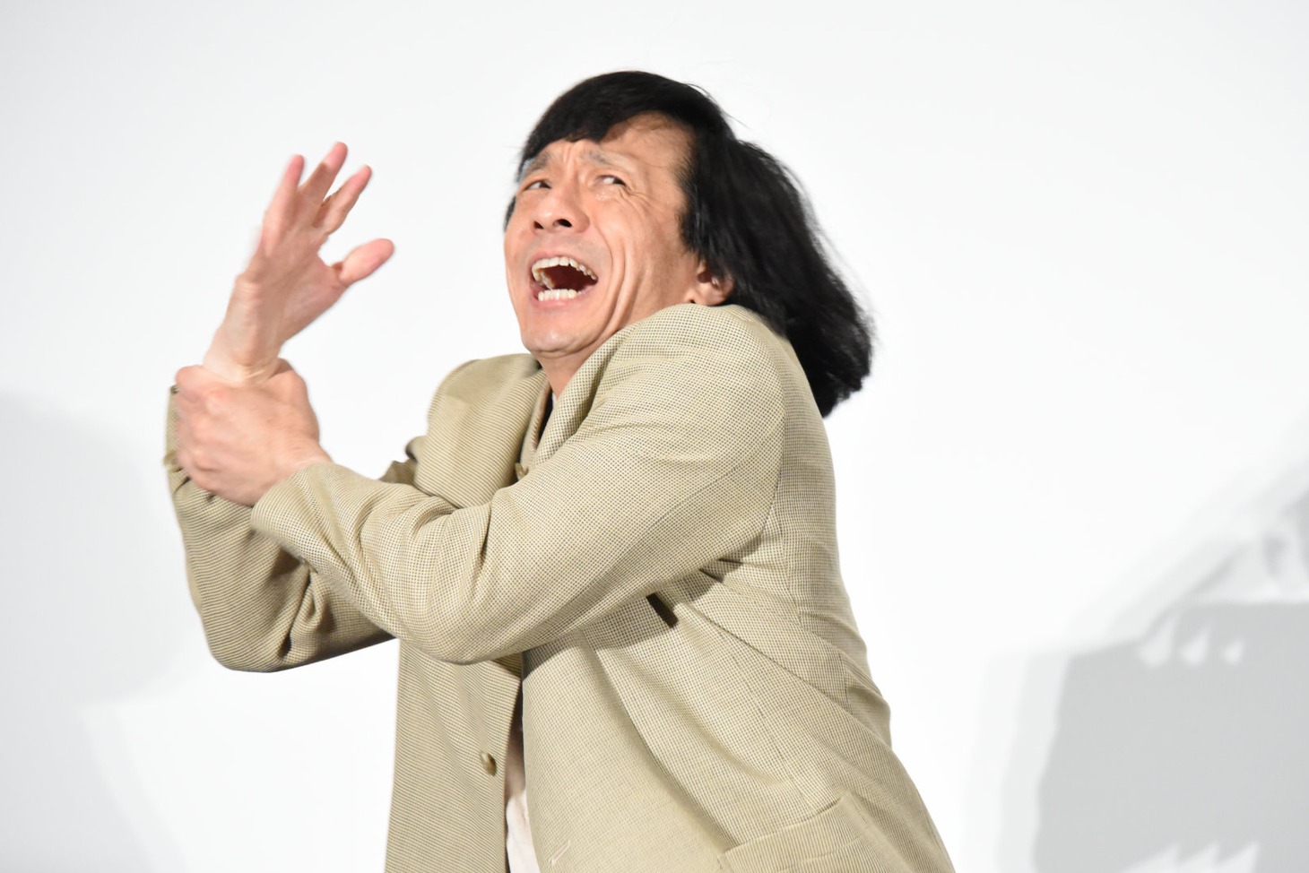 ネタを披露するジャッキーちゃん。