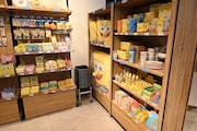 「CAFE Secret Recipe」グッズコーナーの一部。