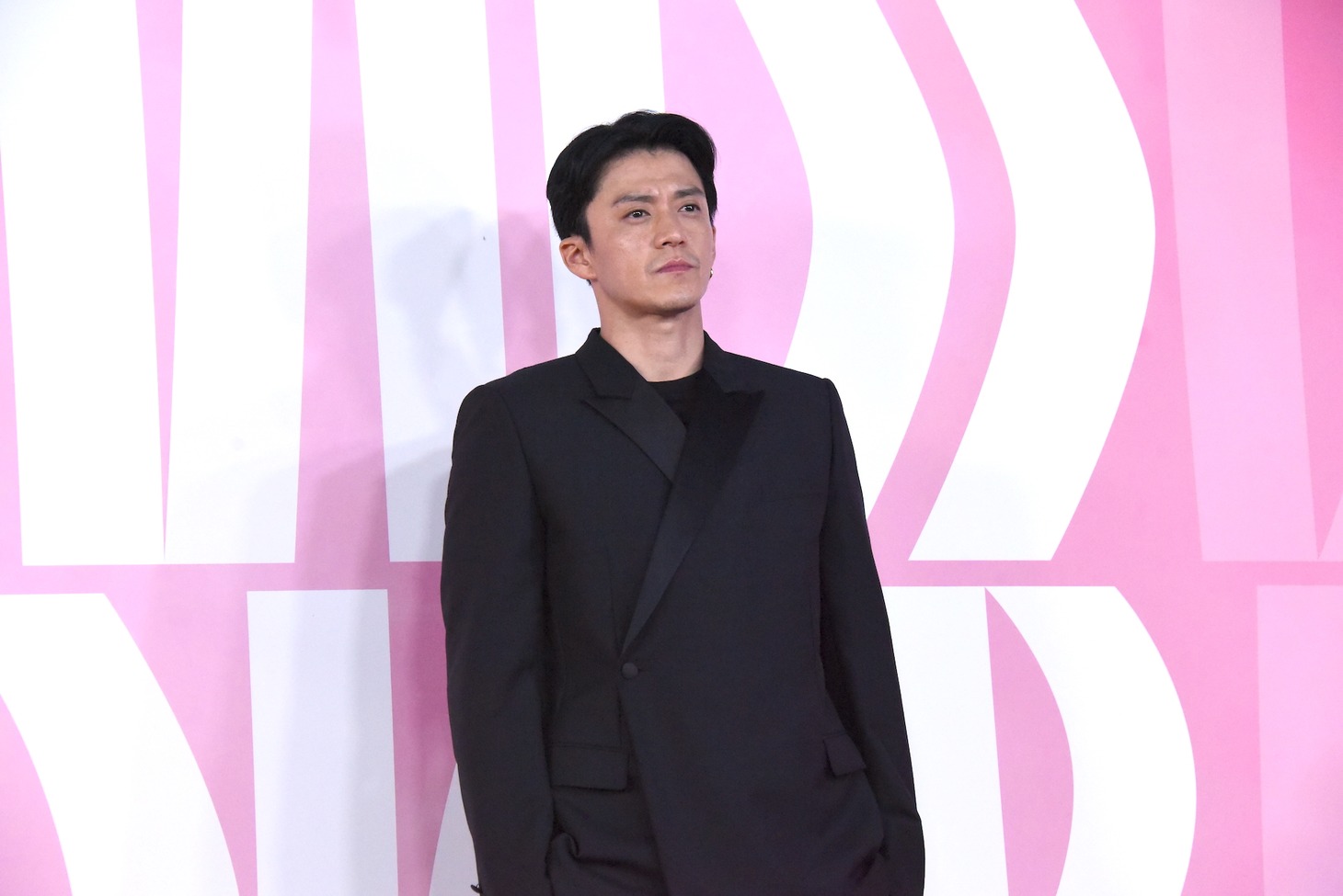 小栗旬