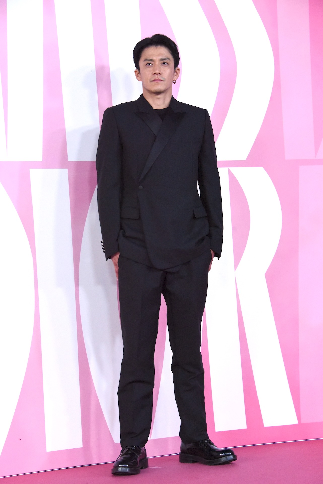 小栗旬