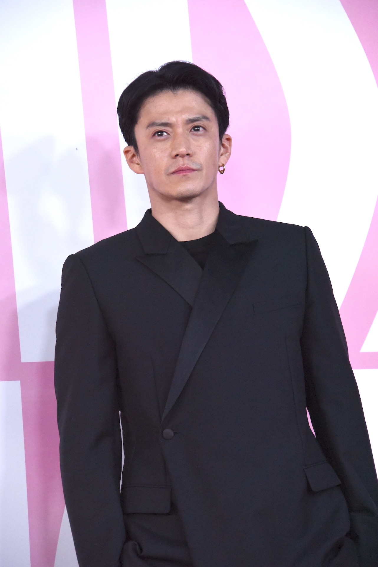 小栗旬