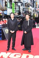 左から要潤、高嶋政宏。