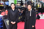 左から要潤、高嶋政宏。