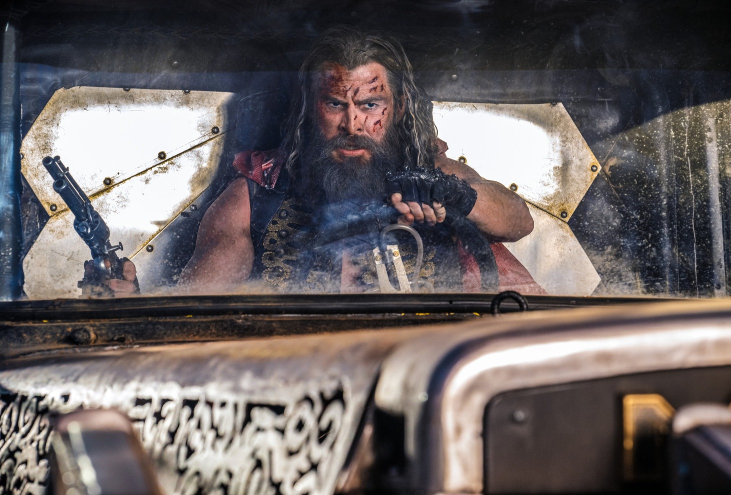 「マッドマックス：フュリオサ」場面写真