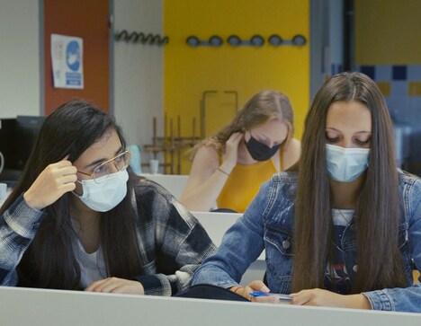 「リンダとイリナ」場面写真