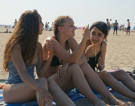 「リンダとイリナ」場面写真