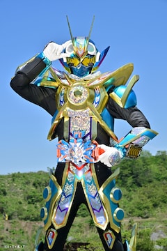 仮面ライダーガッチャード」夏映画の本タイトル決定、限定フォームも 