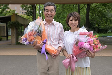 肥後克広(左)と片平なぎさ(右)。