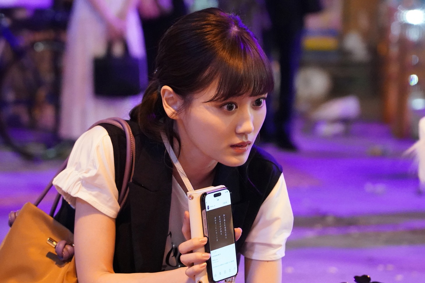 「降り積もれ孤独な死よ」より、山下美月演じる森燈子。