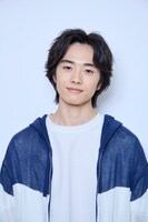 内山拓人を演じる宗像隼司。