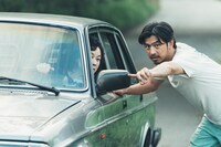 「本日公休」場面写真