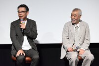 左から生瀬勝久、柄本明。
