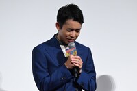桑田佳祐からのメッセージを噛み締める仲野太賀。