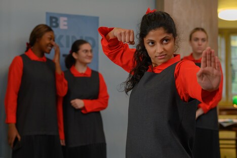 「ポライト・ソサエティ」新場面写真