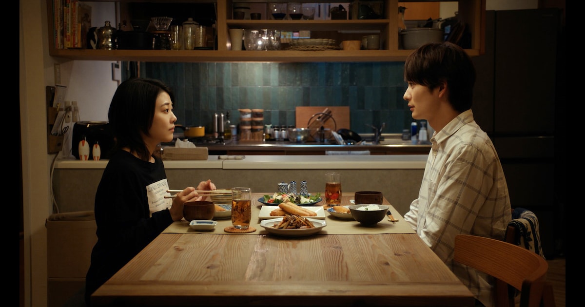 高畑充希と岡田将生がテーブル越しに向き合う、「1122」第6話・最終話 