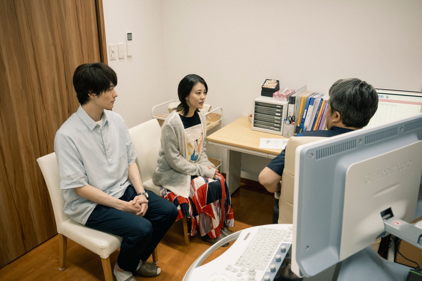 「1122 いいふうふ」第7話の場面写真。