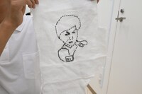 「レッド・ブロンクス」のジャッキー・チェンを刺繍したもの。