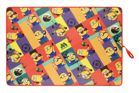 「サマーラッキーバッグ」に封入される、ふわふわレジャーシートのビジュアル。