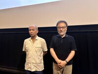 左から高橋洋、黒沢清。