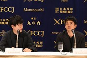 奥山大史（左）と池松壮亮（右）。