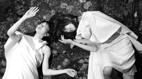 「解放」ビジュアル