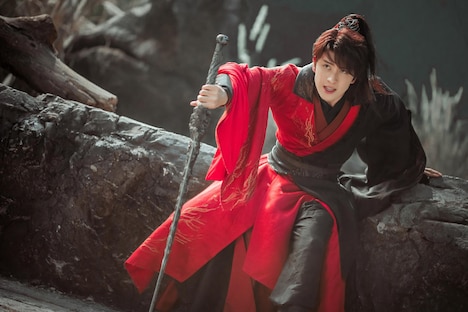 中国ドラマ「少年歌行～Beginning of the Legend～」より、アオ・ルイポン（敖瑞鵬）演じる雷無桀（らいむけつ）。