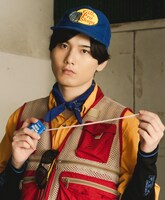 田坂守を演じる水石亜飛夢。