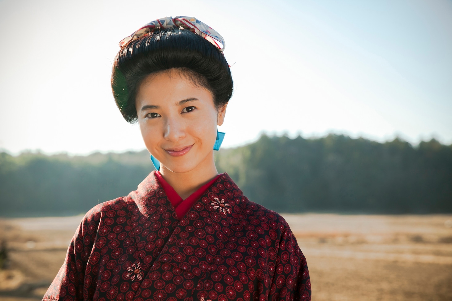 連続テレビ小説「花子とアン」より、吉高由里子演じるヒロインの花子。