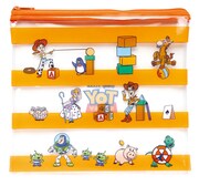 J賞の「フラットポーチ」（全8種）。