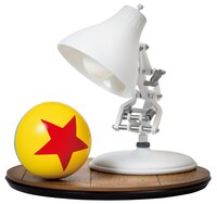 A賞の「ピクサーランプ＆ピクサーボール フィギュアセット」。